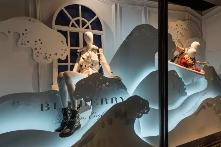 Manichini da boutique: 4 motivi per acquistarne alcuni per il tuo negozio